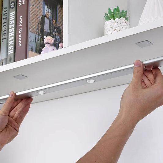 Lâmpada LED Inteligente com sensor de movimento