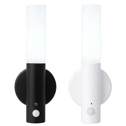 Detalhe da base magnética e cabo USB da luminária