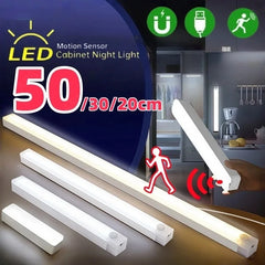 Luminária LED com sensor de movimento em três tamanhos